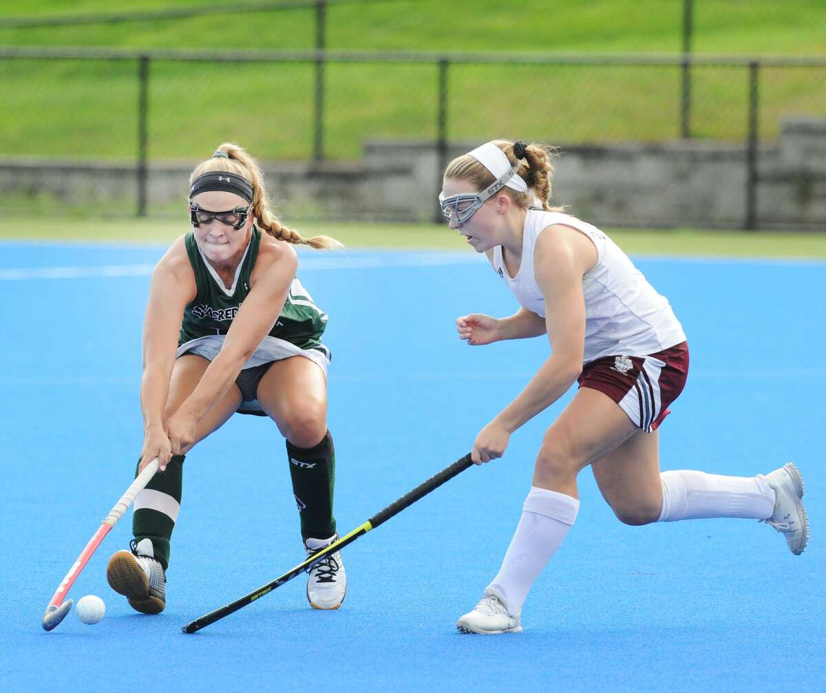Sacred Heart field hockey storms past Loomis Chaffee