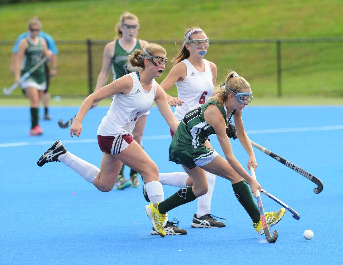 Sacred Heart field hockey storms past Loomis Chaffee