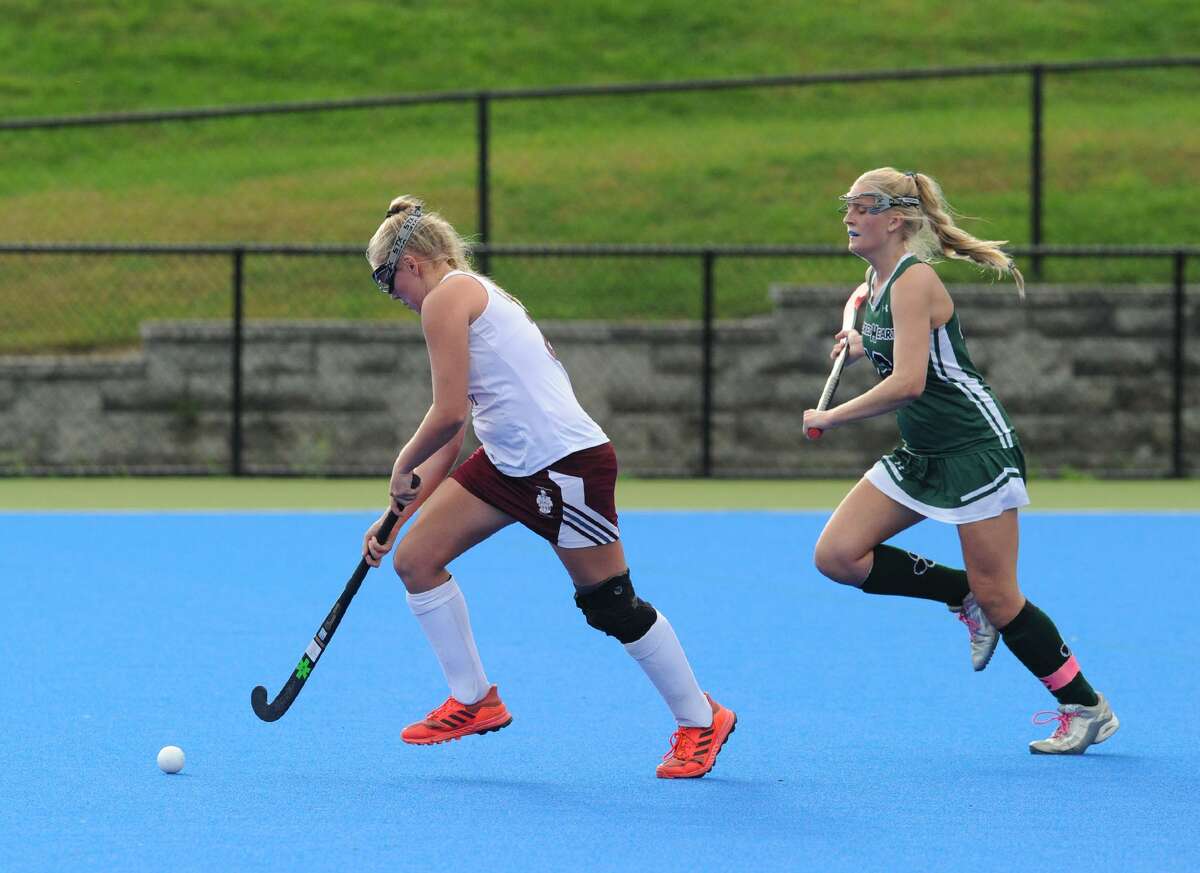 Sacred Heart field hockey storms past Loomis Chaffee