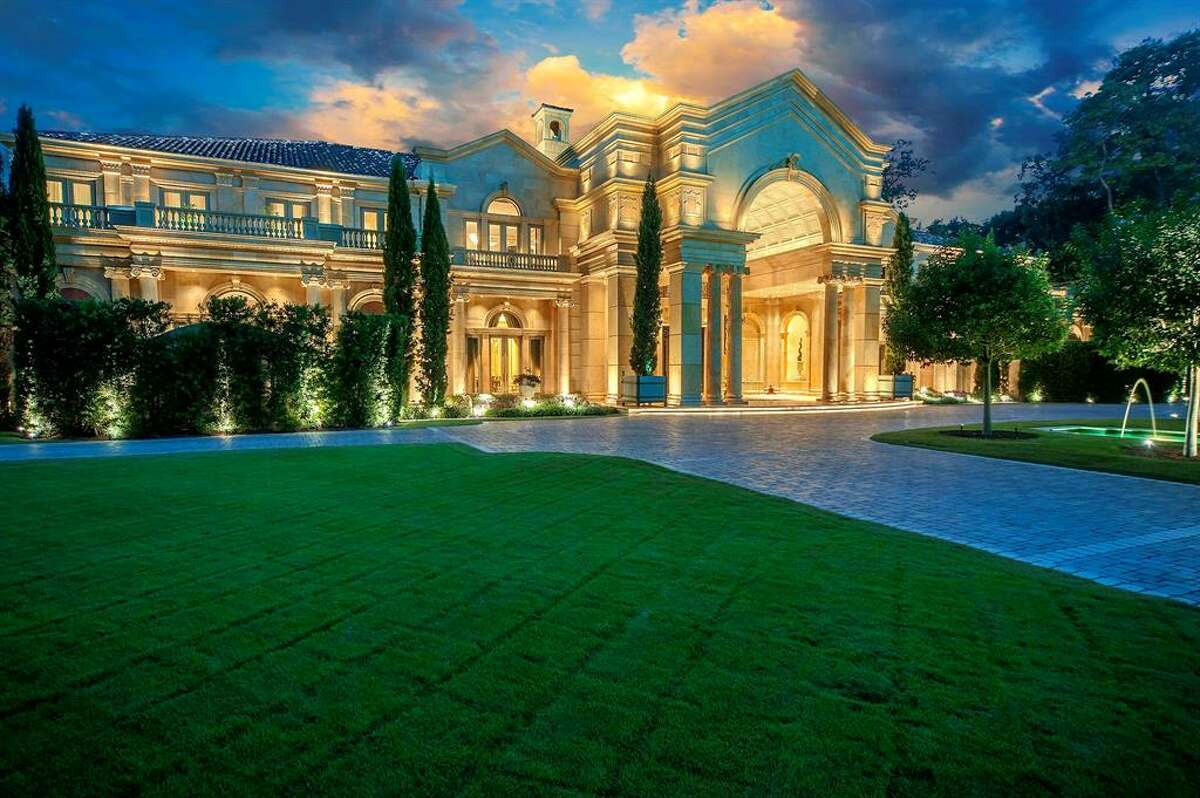 Inside Biggest Mansion In The World