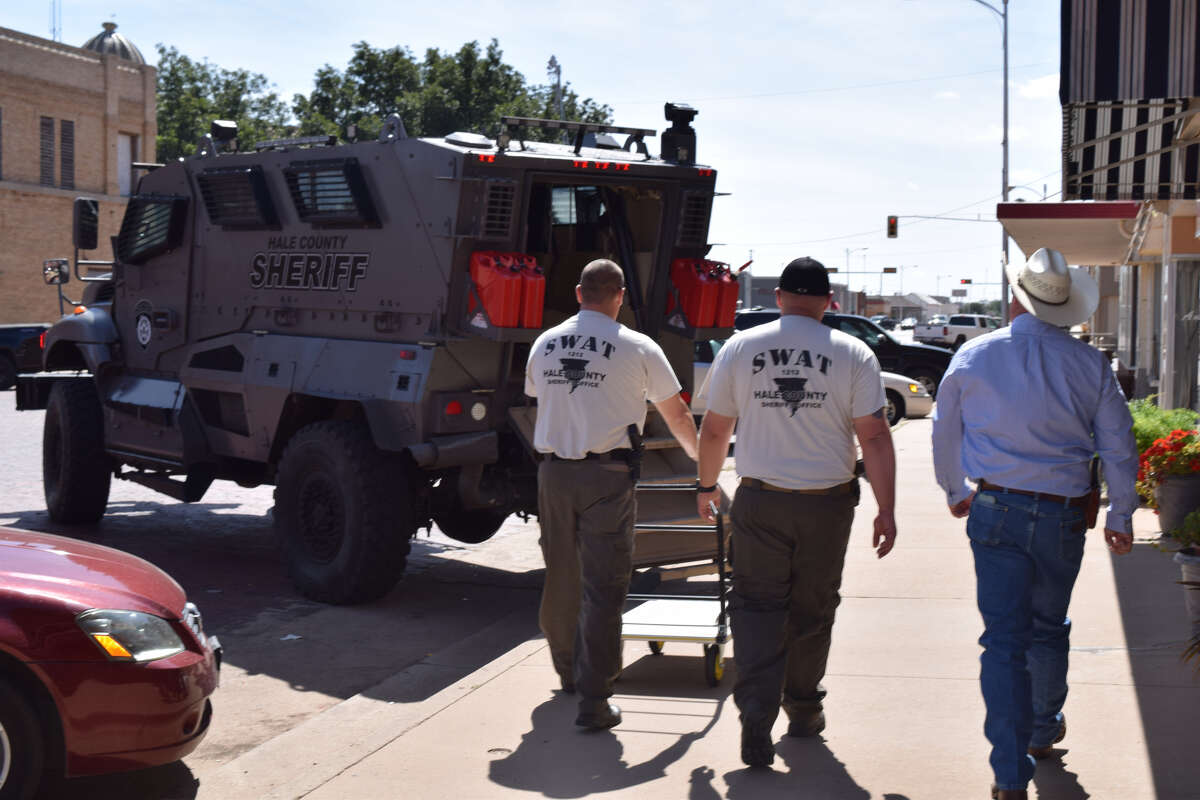 Filling a need Hale County Sheriff's Office delivers food to The