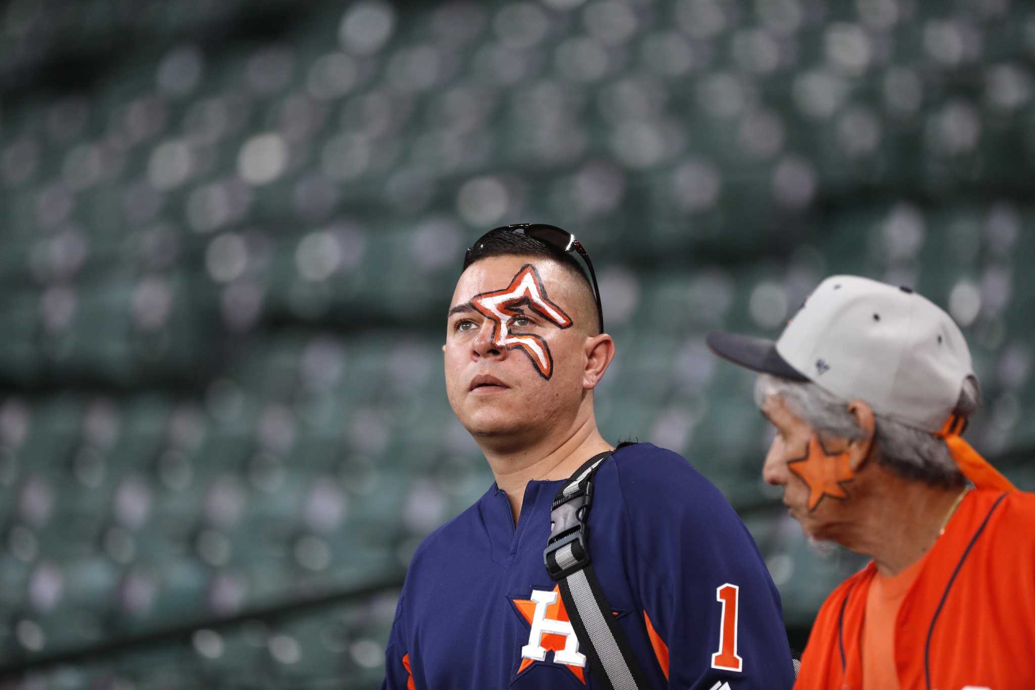 Astros playoff tickets sell out in five minutes