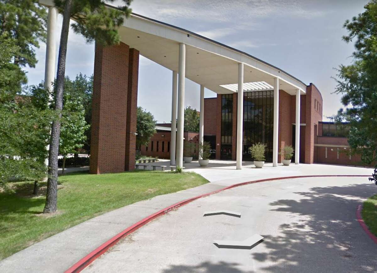 25. The Woodlands High School - Texas Rank: #36The Woodlands, TexasClass Size: 986Student/Teacher Ratio: 18/1Harvard University: 1Princeton University: 0MIT: 1