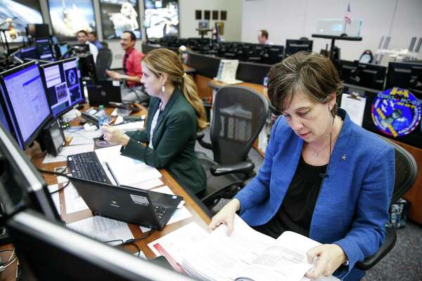 Mission Control’s first female chief flight director stands as NASA