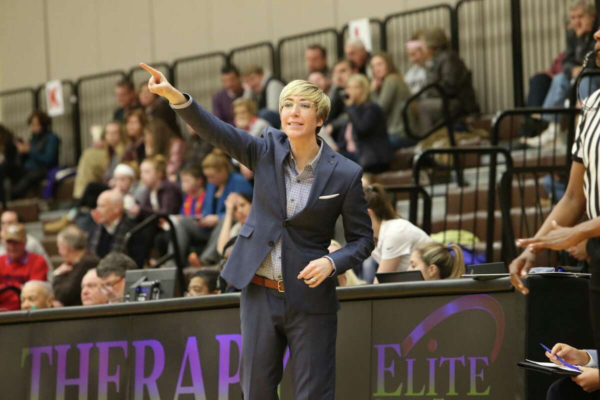 Yale women’s basketball coach Allison Guth signs contract extension