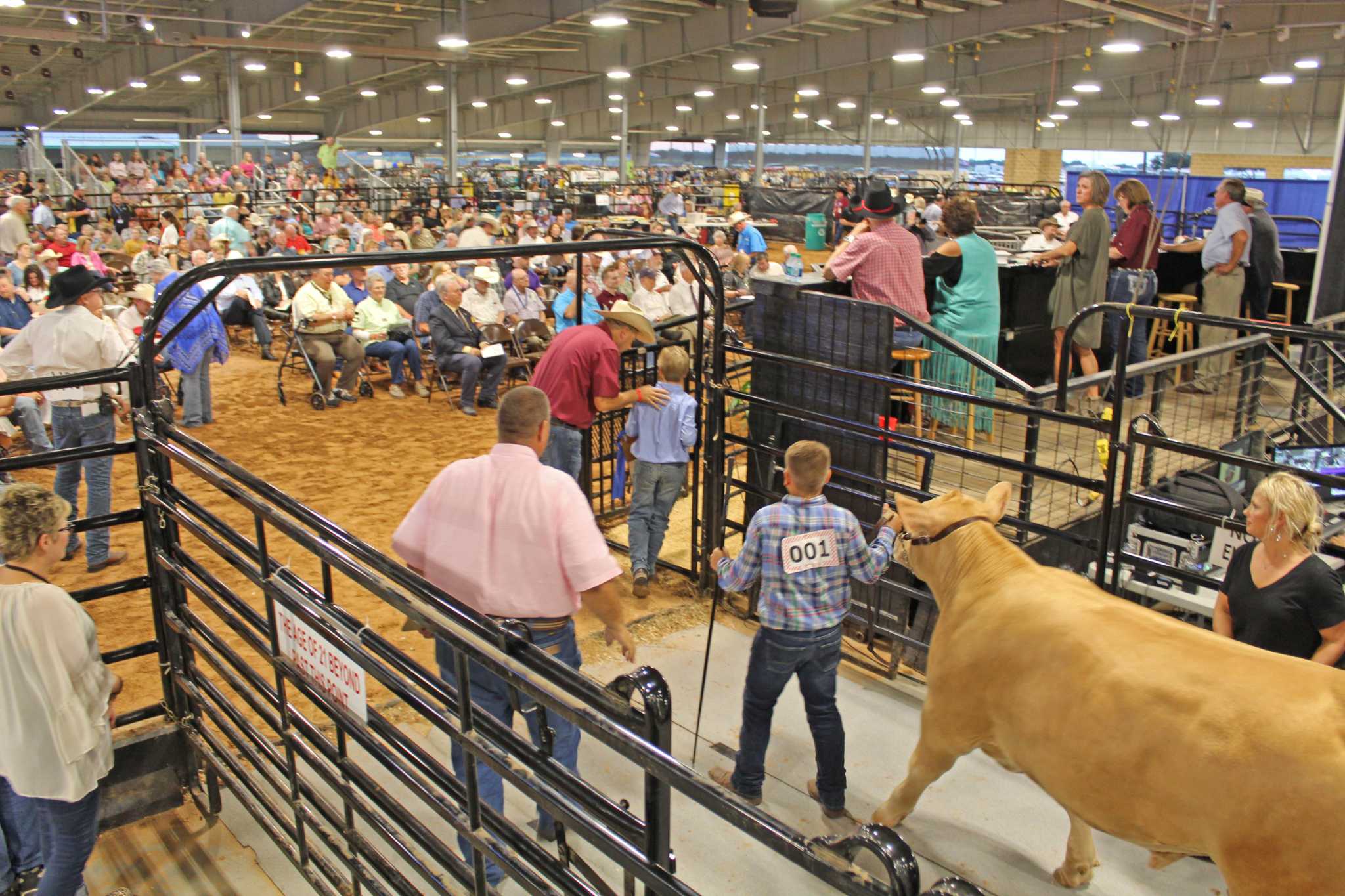 Fort Bend County Fair Association Awards Scholarships Totaling Over 