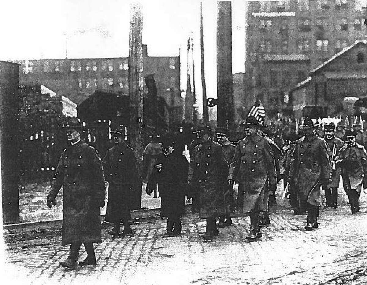 Soldiers in the 1918 encampment of WWI on the New Haven Green