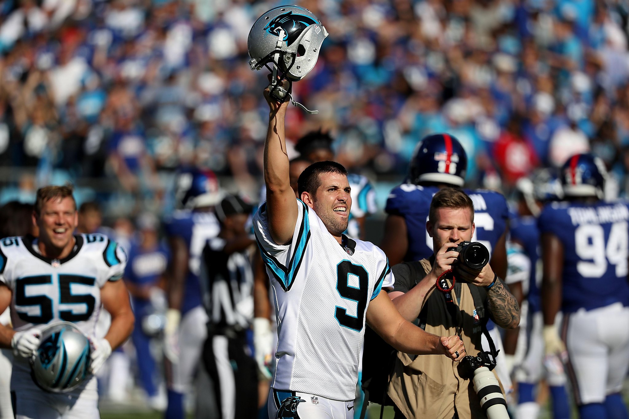 Graham Gano kicks game-winning 63-yard field goal with 1 second left,  Panthers win 33-31