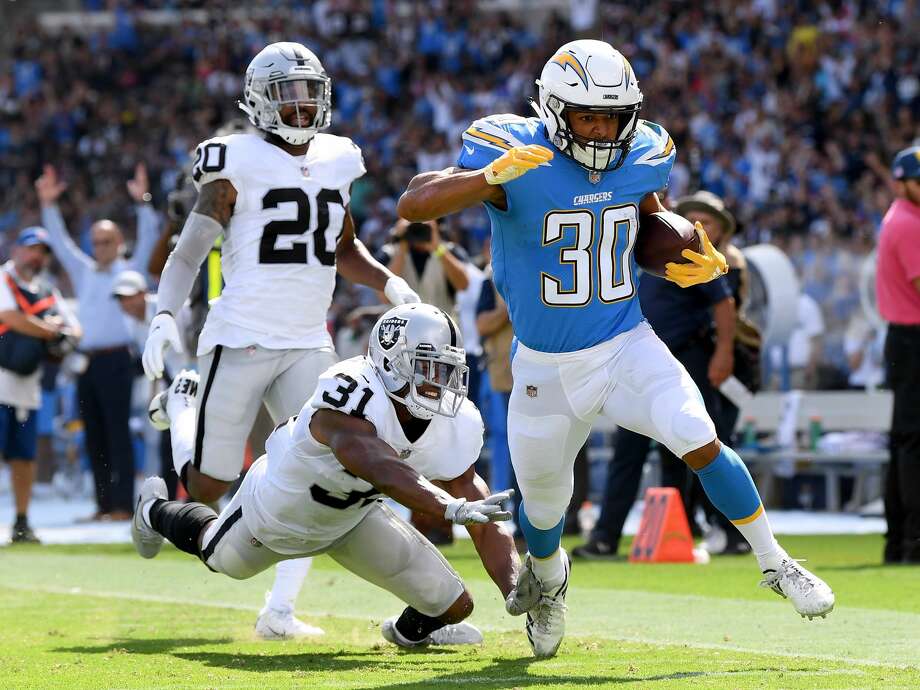 Raiders Offense Sputters In Loss To Chargers The Hour