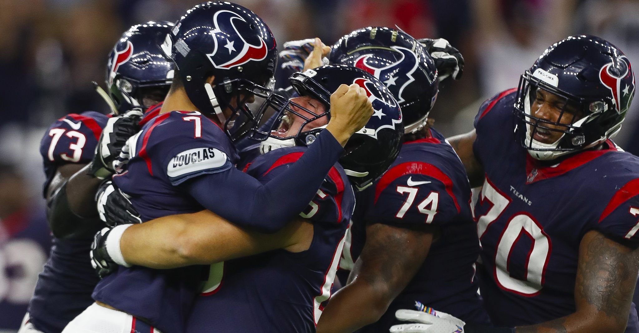 Texans finally close out game in 19-14 win over Titans - The San