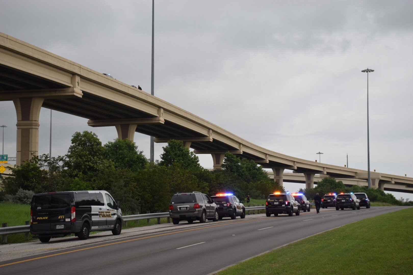 texas freeway express lane shut down
