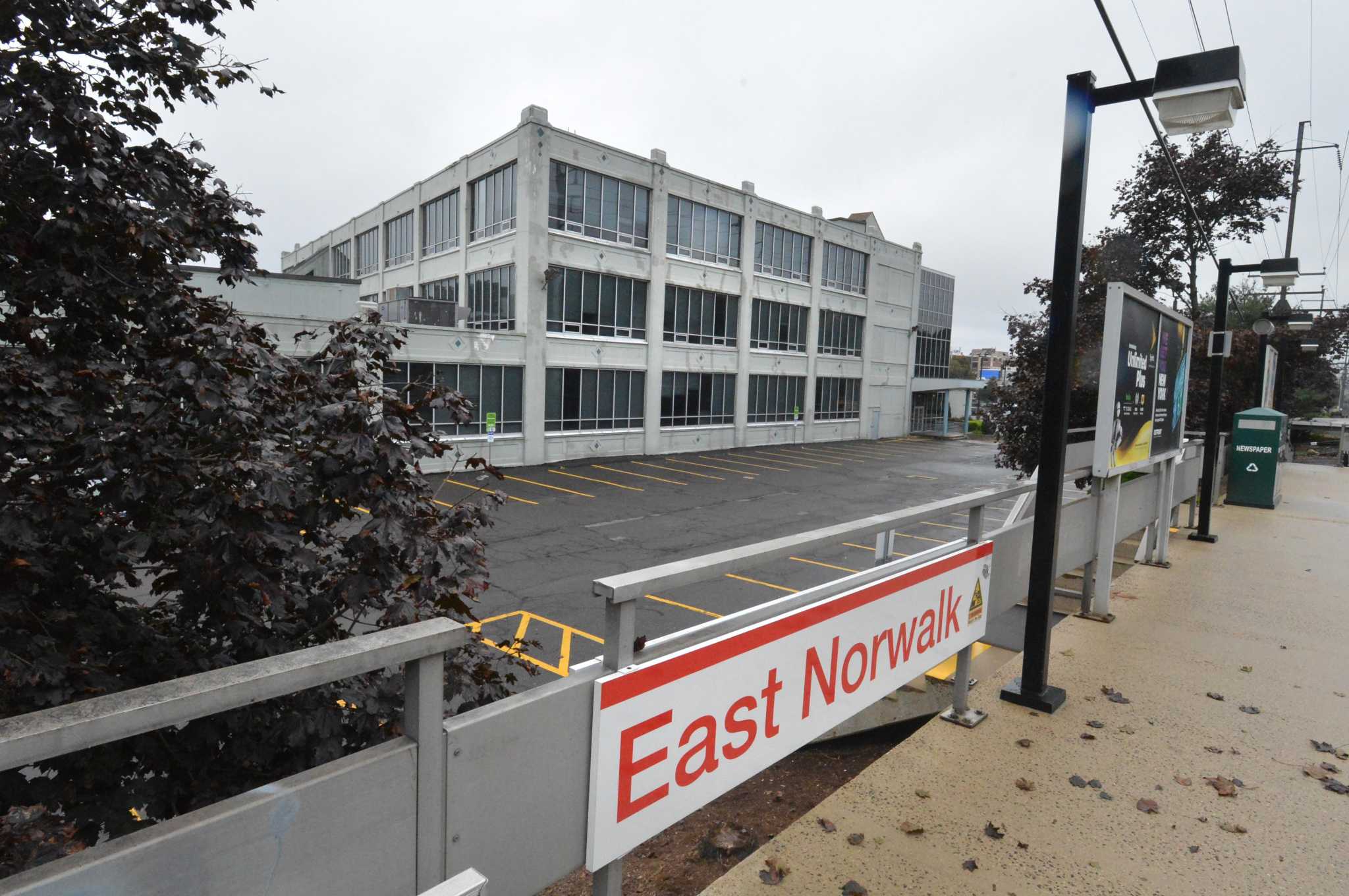 Norwalk looks to hire firm to study East Norwalk train station