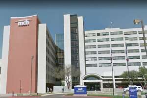 Texas hospital receives death threats after COVID photo surfaces