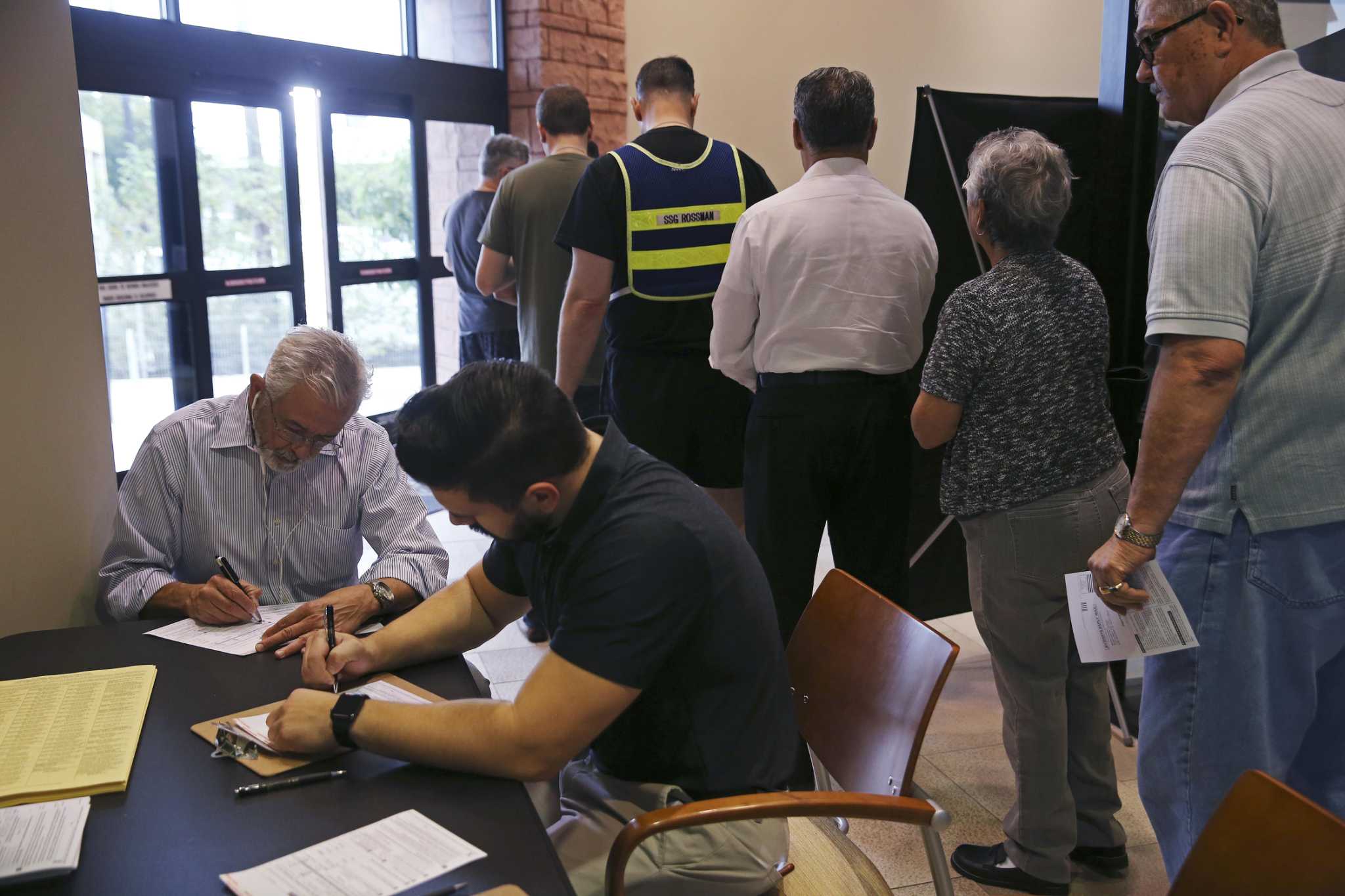 Texas Voter Registration Surges, But Experts Caution That Doesn’t Mean ...