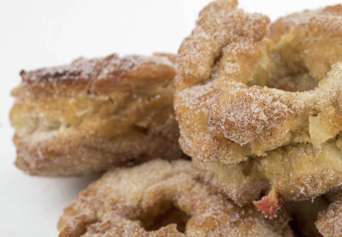 Craving a true taste of fall? Try these apple cider doughnuts