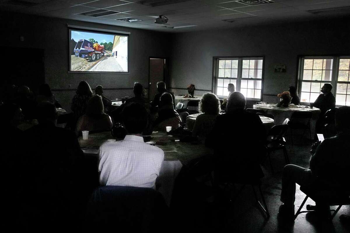 East Greenbush opens new park building