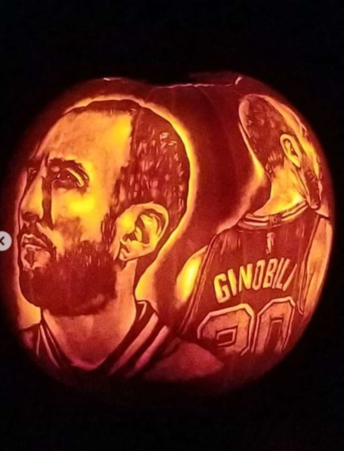 Arthur Alaquinez fulfilled his Halloween carving tradition by etching two incredibly detailed portraits of the recently retired Spur that will surely give fans pumpkin to talk about.