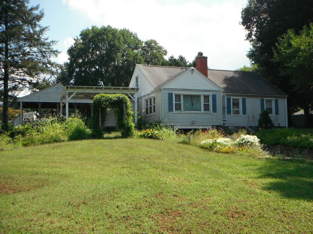 Study Connecticut foreclosures still historically high