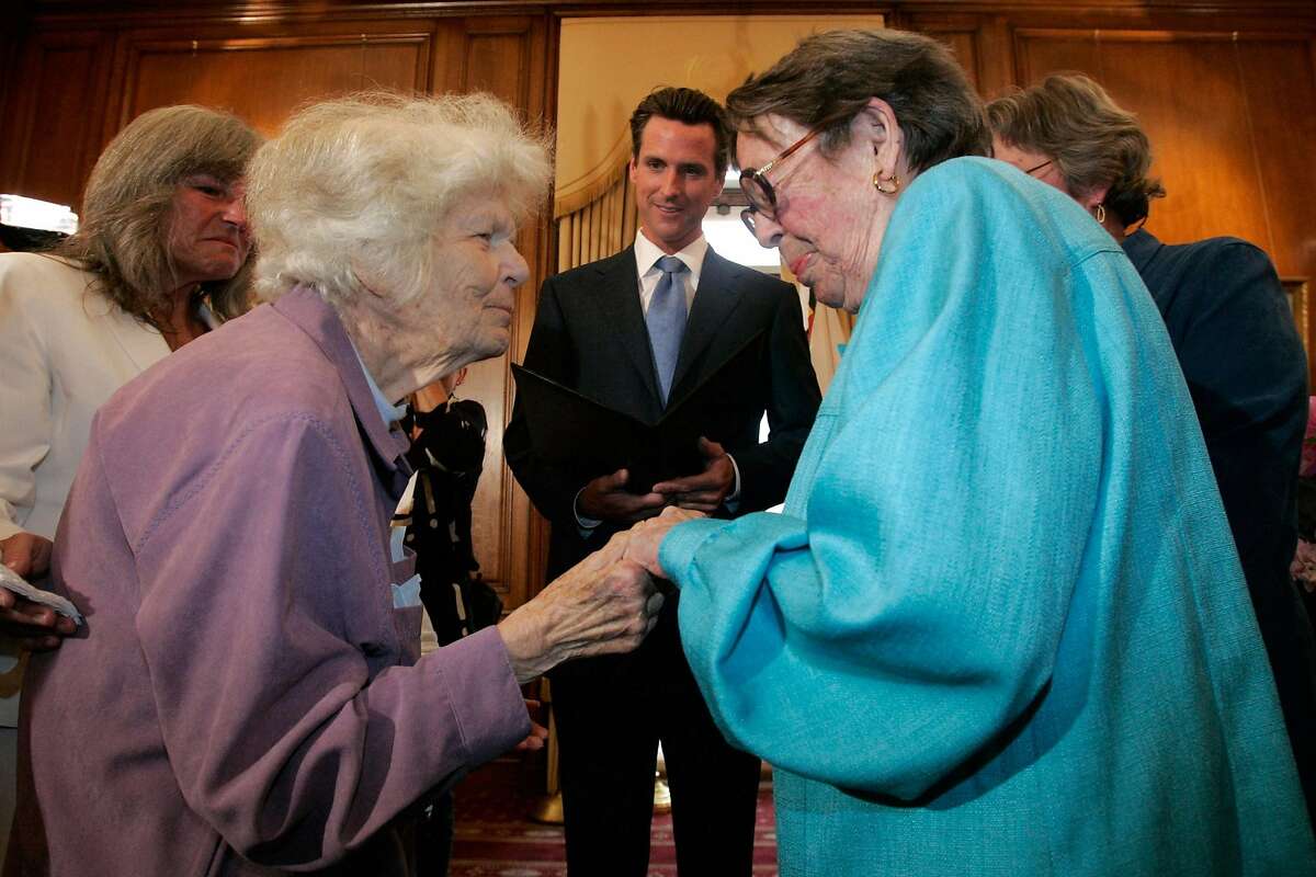 Del Martin (left) and Phyllis Lyon were married by S.F. Mayor Gavin Newsom in 2008.