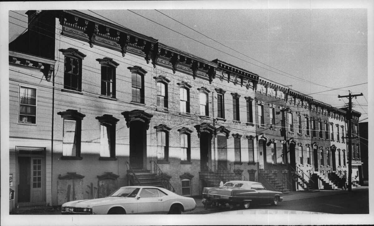 Historical photos Lark Street