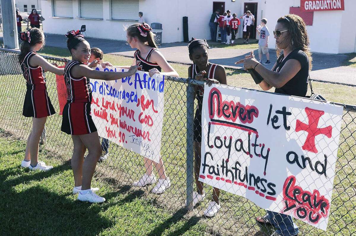 Cheer banners at high school football games still have a prayer [Opinion]