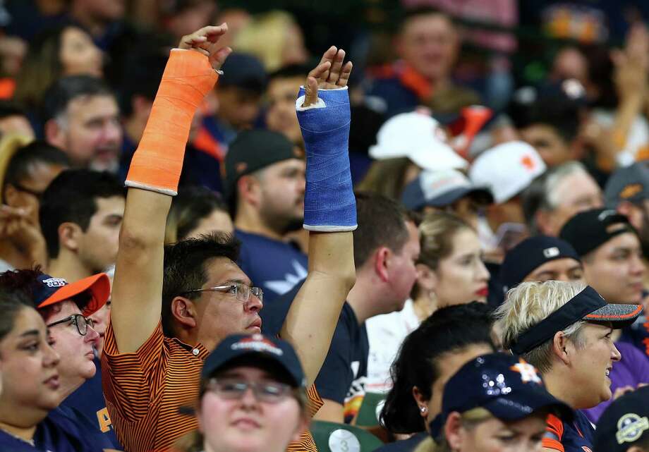 Astros fans party at Minute Maid Park for Game 1 of the ALCS Houston