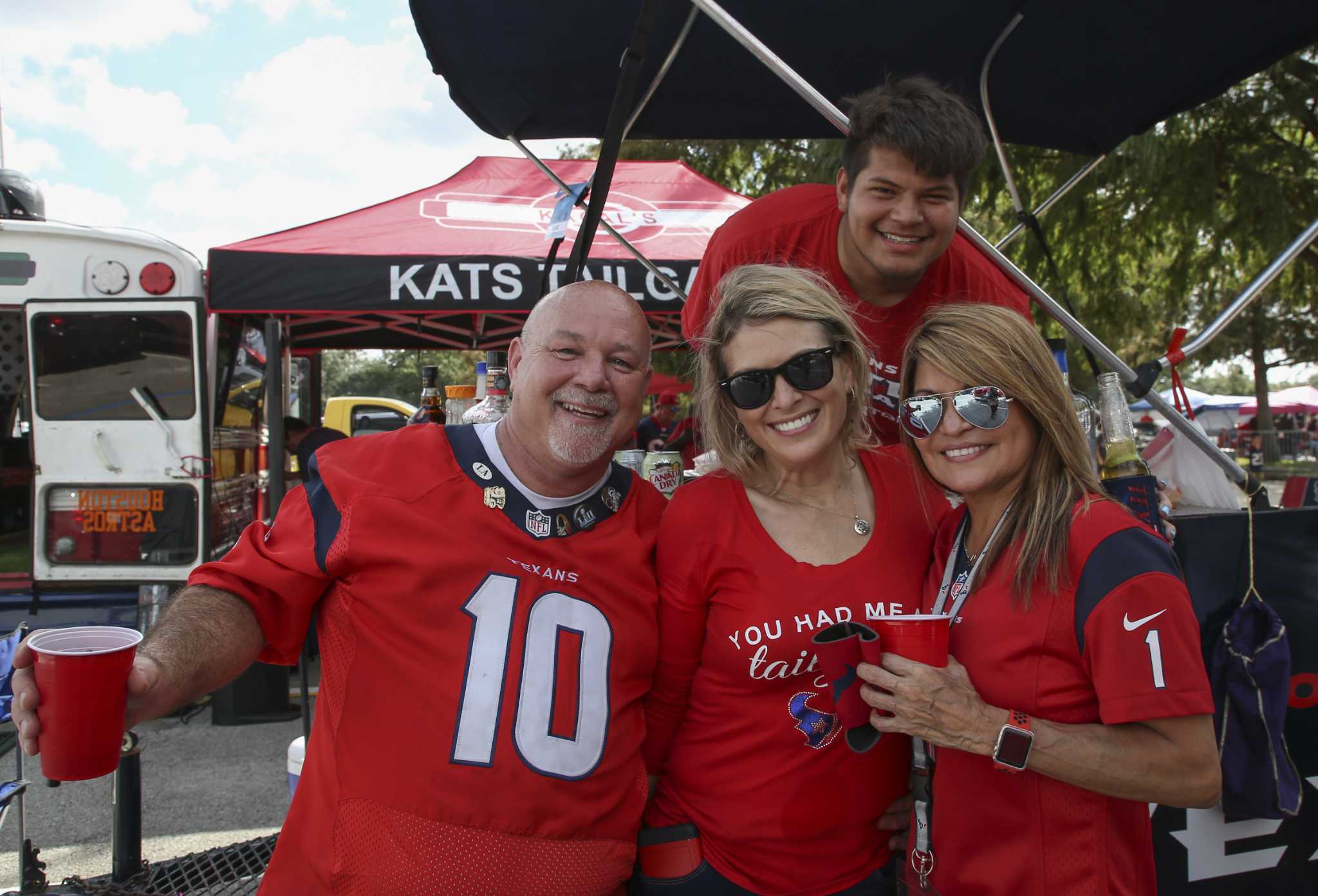 Texans fans enjoy tailgate experience before game against Bills