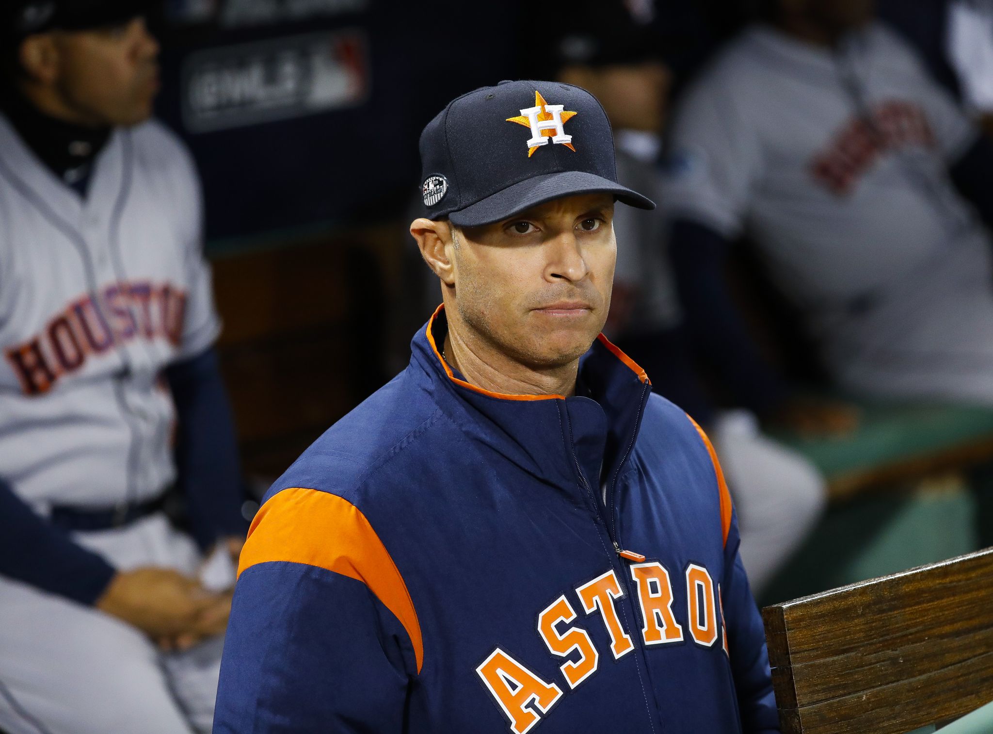 Astros' coaching staff to be invited back for 2019