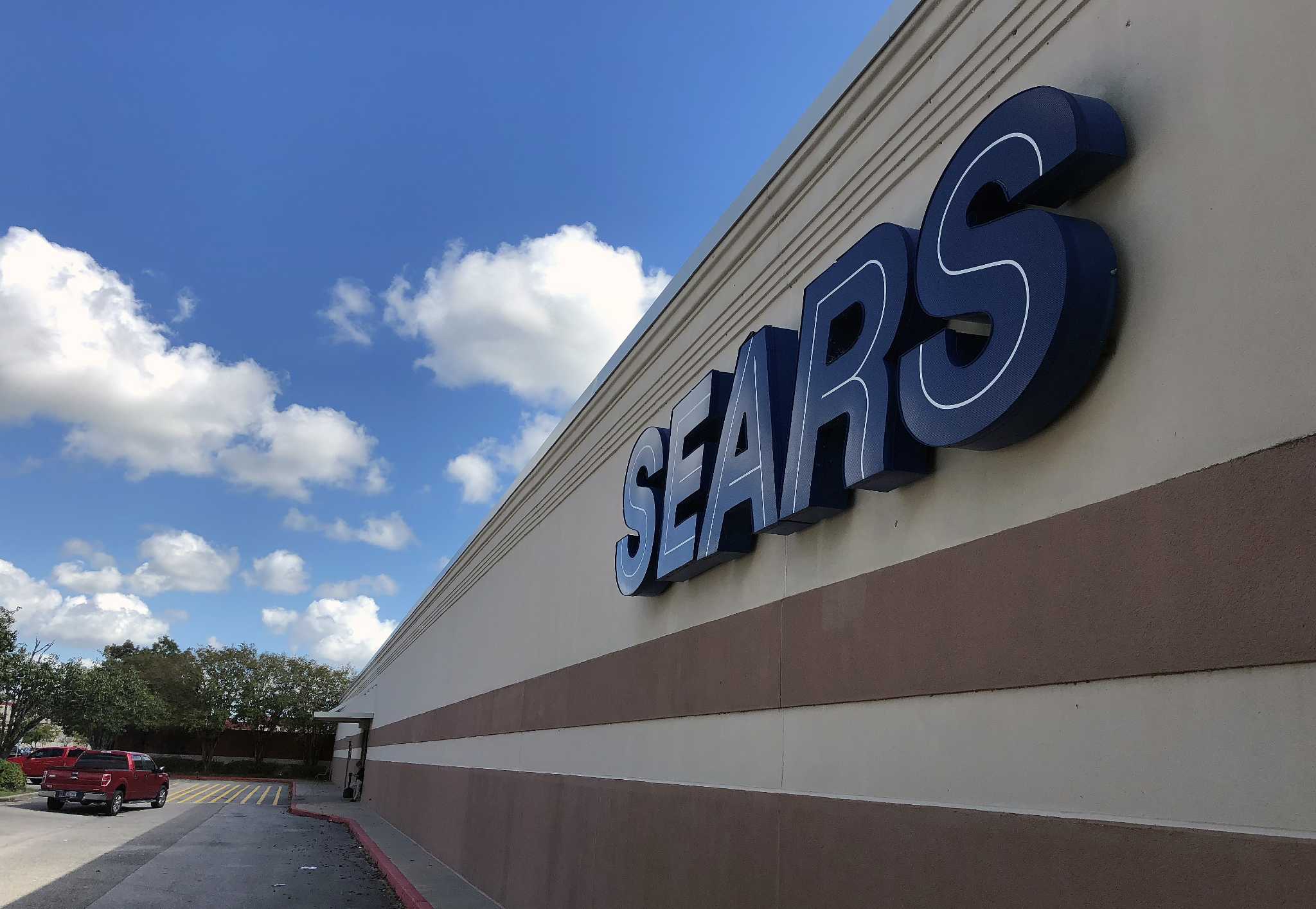 Sears Closing In Hurst's North East Mall - CBS Texas