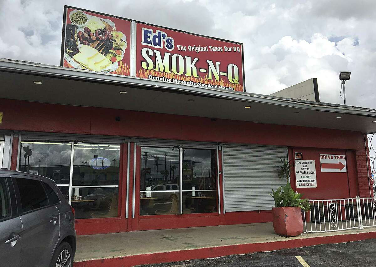 Ed's Smok-N-Q barbecue restaurant on Rockdale Drive.