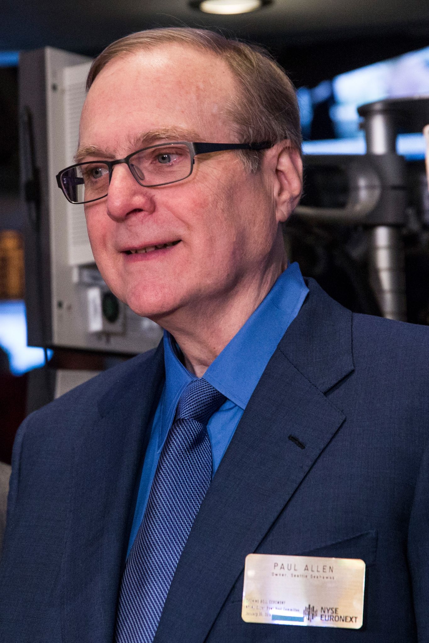 Former Seahawks owner Paul Allen to be inducted into Ring of Honor - Field  Gulls