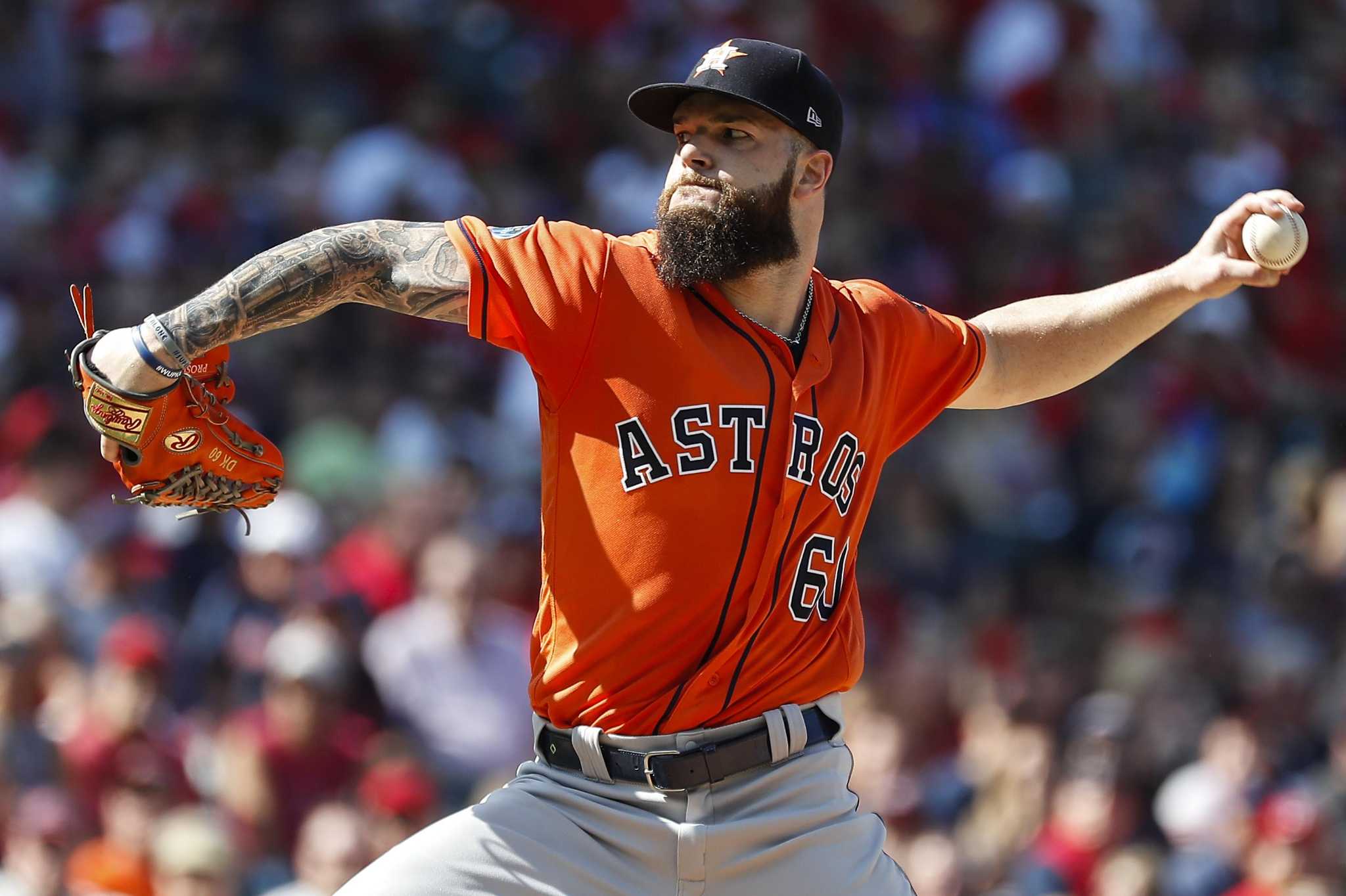 Dallas Keuchel reportedly open to one-year deal after market