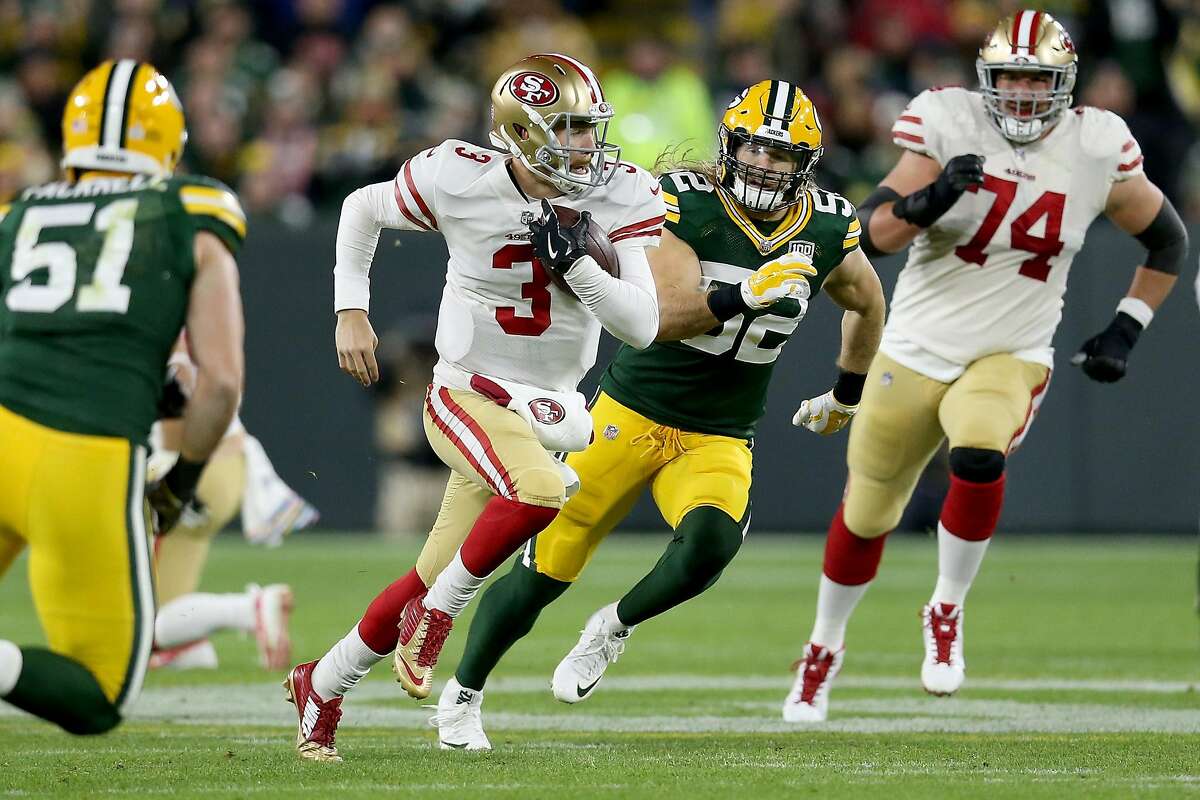 GREEN BAY, WI - OCTOBER 15: C.J. Beathard #3 of the San Francisco 49ers runs with the ball in the second quarter against the Green Bay Packers at Lambeau Field on October 15, 2018 in Green Bay, Wisconsin. (Photo by Dylan Buell/Getty Images)