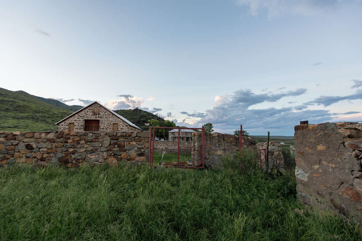 El Paso billionaire bids for huge West Texas ranch