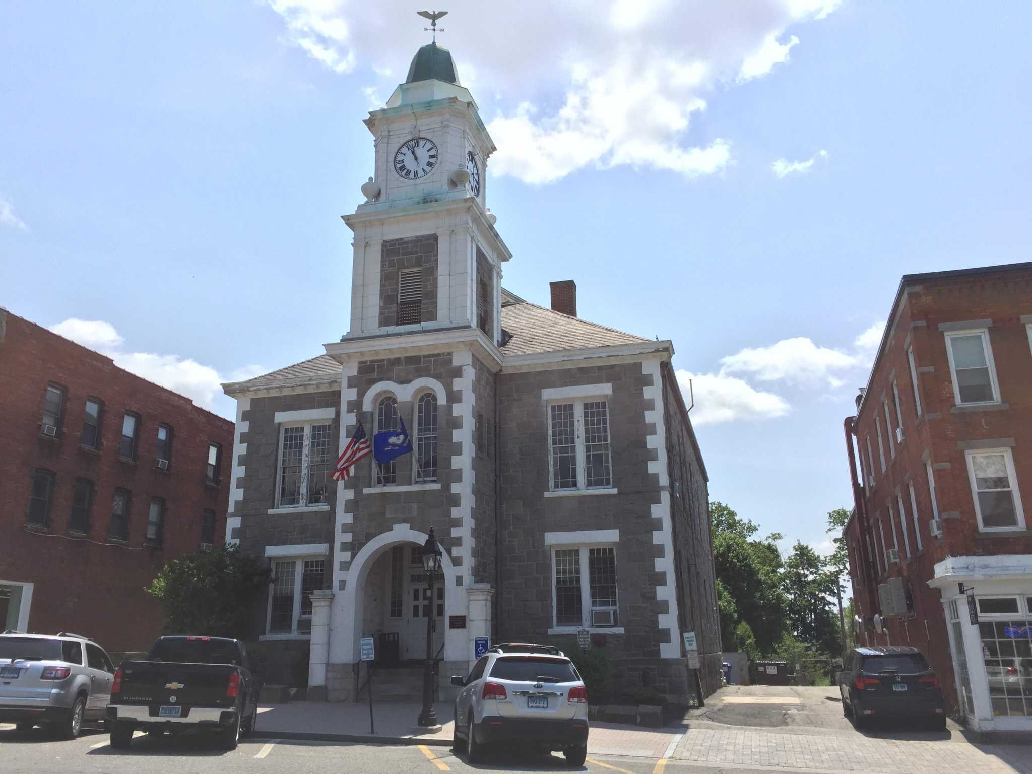 Litchfield committee, selectmen to share Town Hall plans with public at 3 meetings