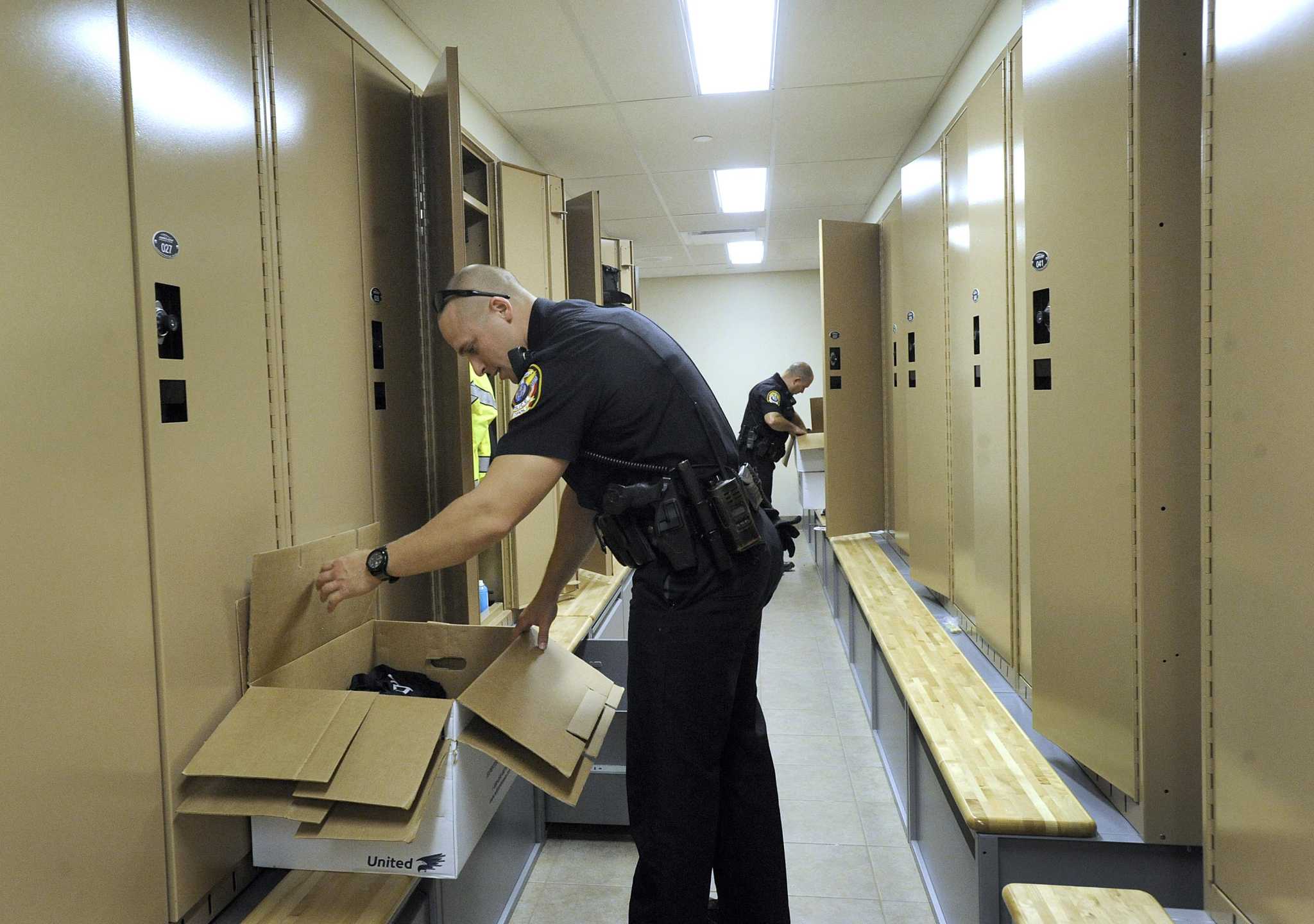 Bethel police move into new headquarters