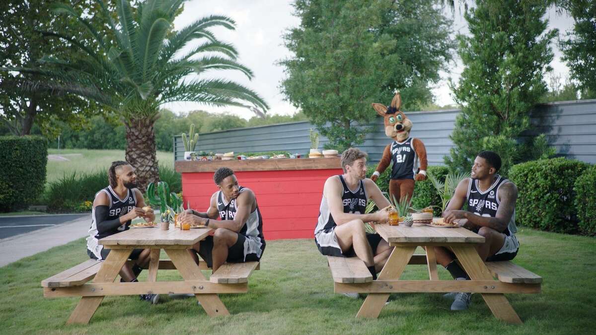 H-E-B Launches New Run Of Popular Spurs Commercials Today, Eyes ...