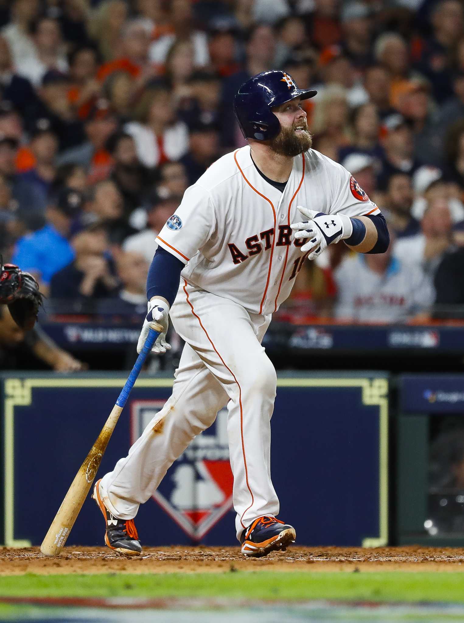 Astros decline club option on Brian McCann