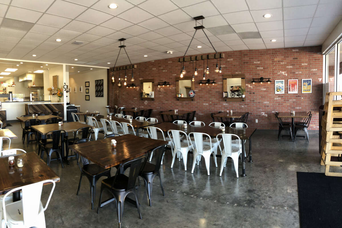 Pizaro’s Pizza Katy Freeway