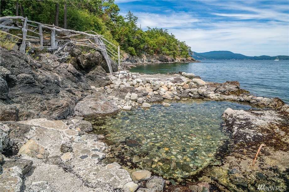 Artistic, custom built Lopez Island retreat asks 849K
