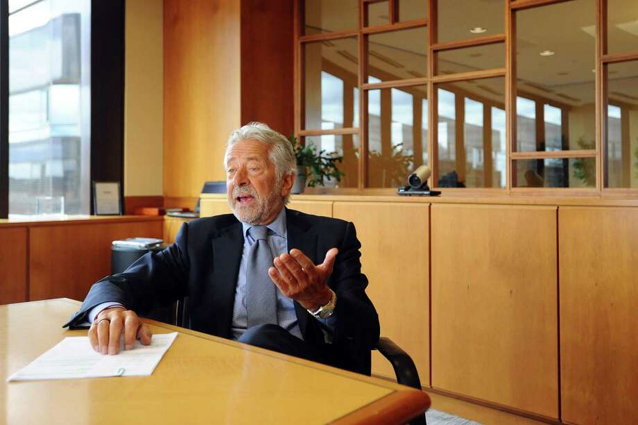 Revolution Lighting Ceo Proposes Company Privatization Revolution Lighting Technologies Ceo Robert Lapenta Makes A Point During An Interview At The Company S Offices