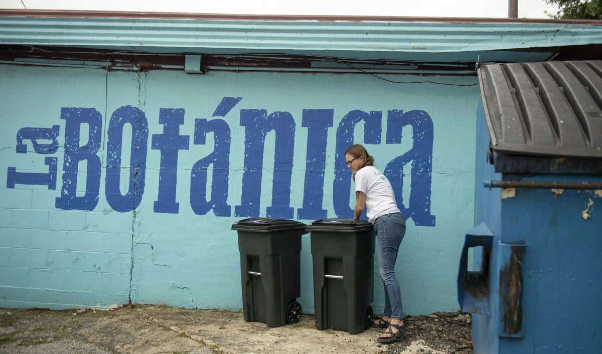 San Antonio’s Compost Queens taking food out of landfills to replenish