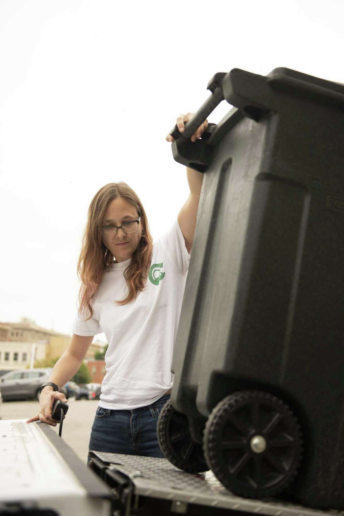 San Antonio’s Compost Queens taking food out of landfills to replenish