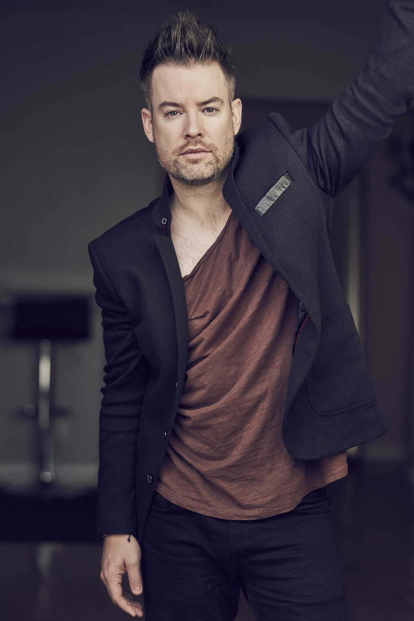 American Idol Winner David Cook Brings Acoustic Tour To Ridgefield Playhouse American Idol Winner David Cook Brings Acoustic Tour To Ridgefield Playhouse