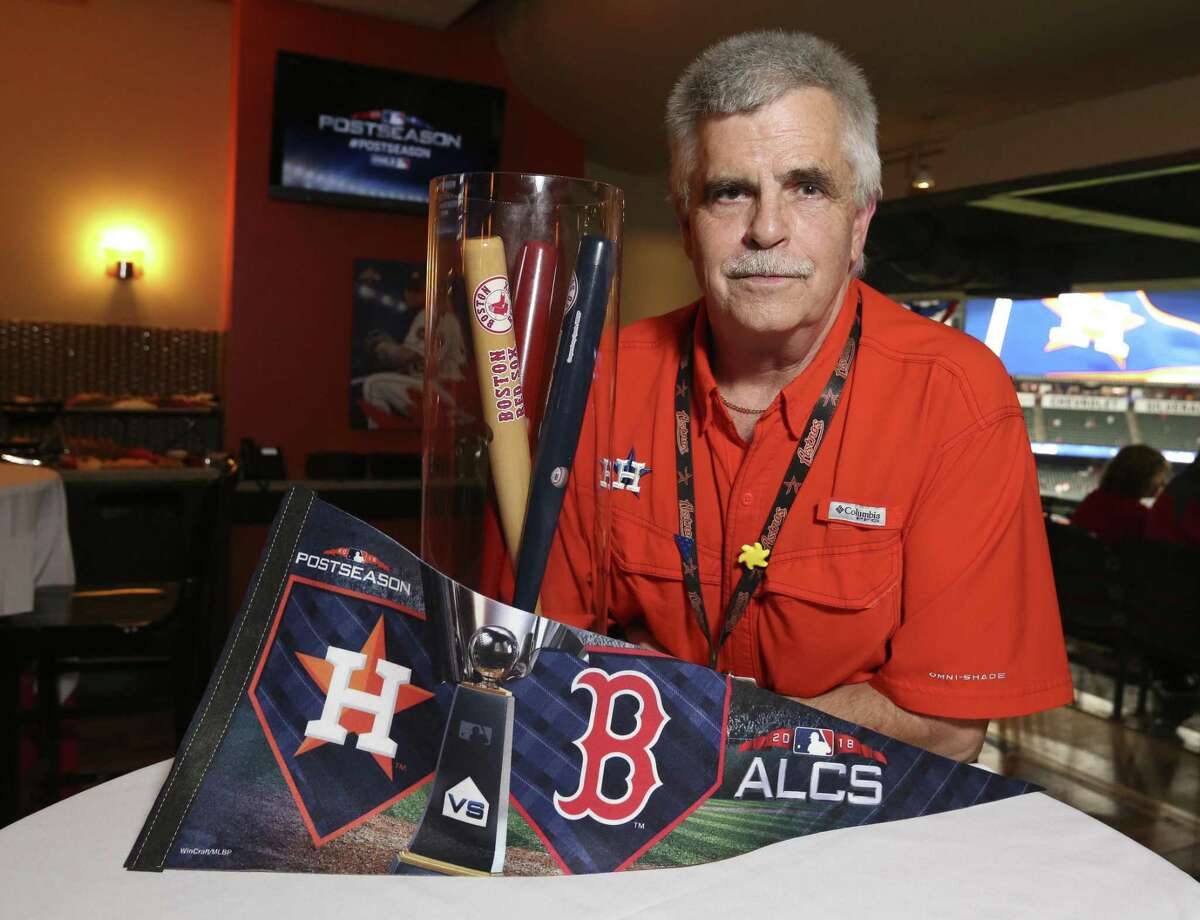 Abbott poses for pictures with Astros World Series trophy