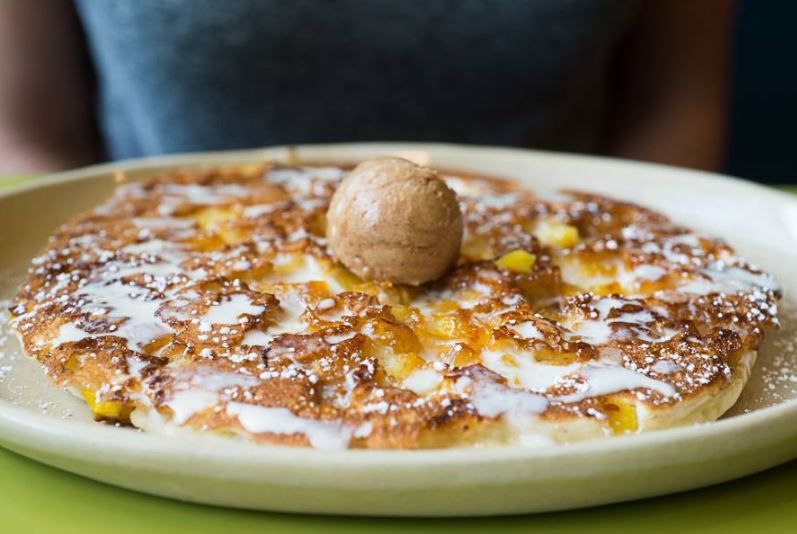 Happy holidays: Breakfast mecca 'Snooze an A.M. Eatery' opens in The Galleria be...