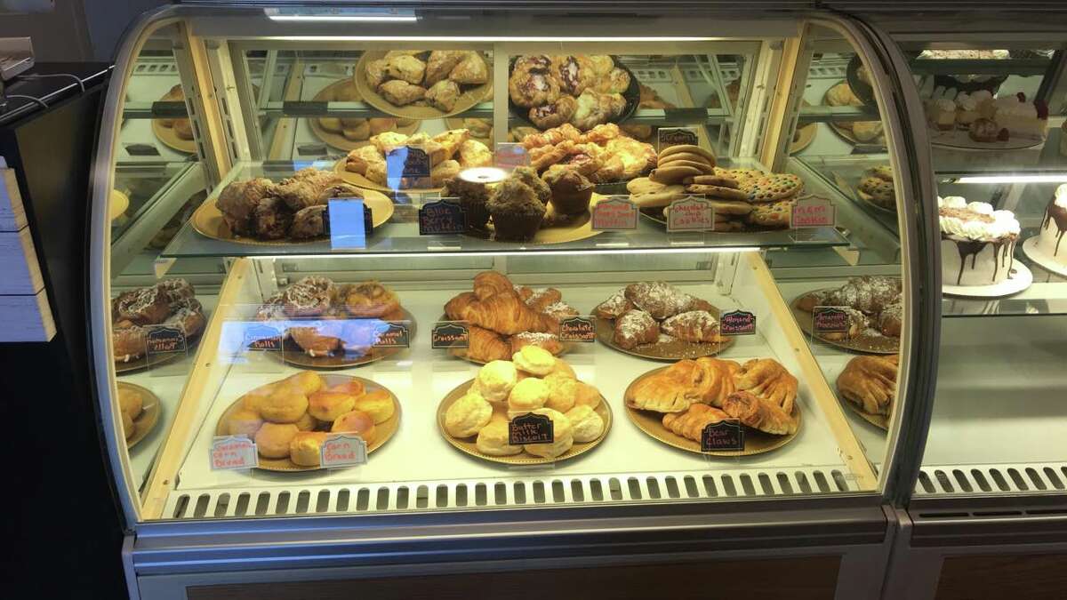 Laredo baker living out his dream after 27 years of working behindthe