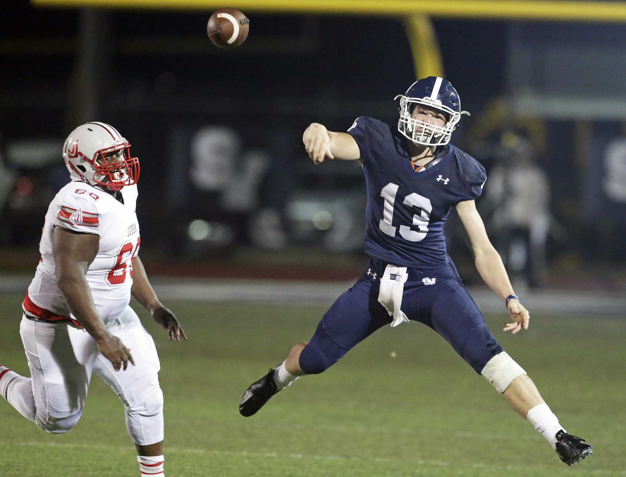 Rockets get defensive, soar past Smithson Valley