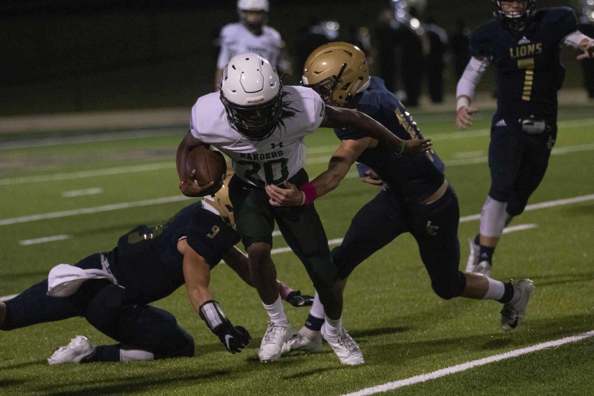 FOOTBALL: Rudder leans on running game in victory over Lake Creek