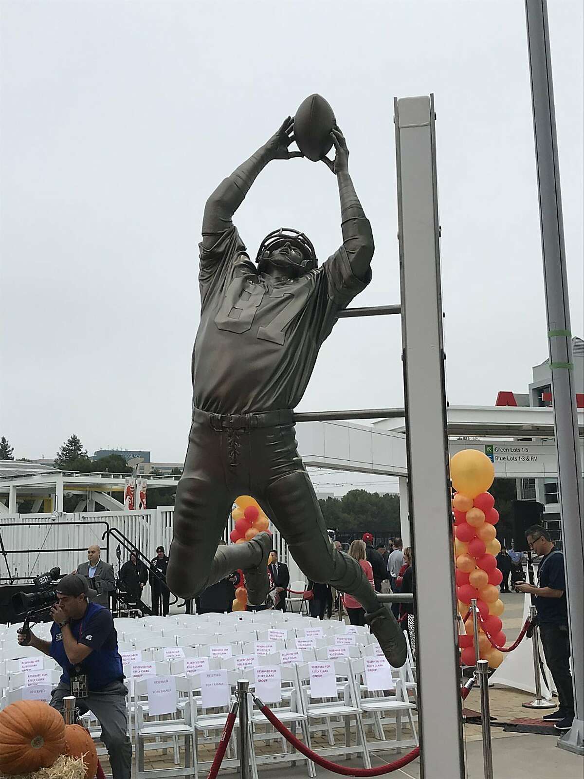 Joe Montana asks for Candlestick street to also honor Dwight Clark - ABC30  Fresno